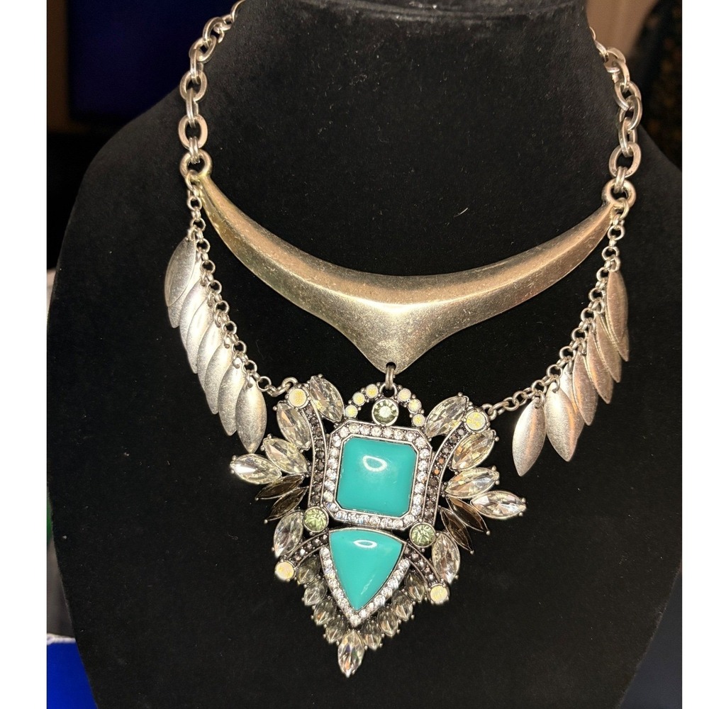 Chunky Statement Bib Necklace Turquoise Gemstones Silver Tone Layered Pendant - Picture 5 of 6